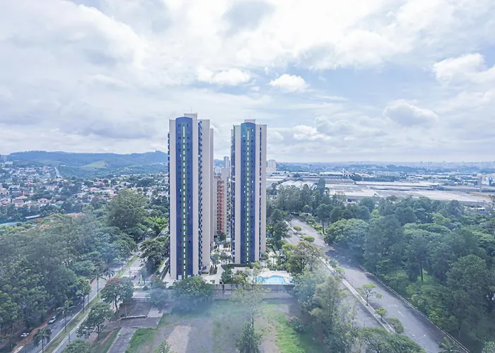 Qsa - Anora Spaces - Metropolis Alphaville